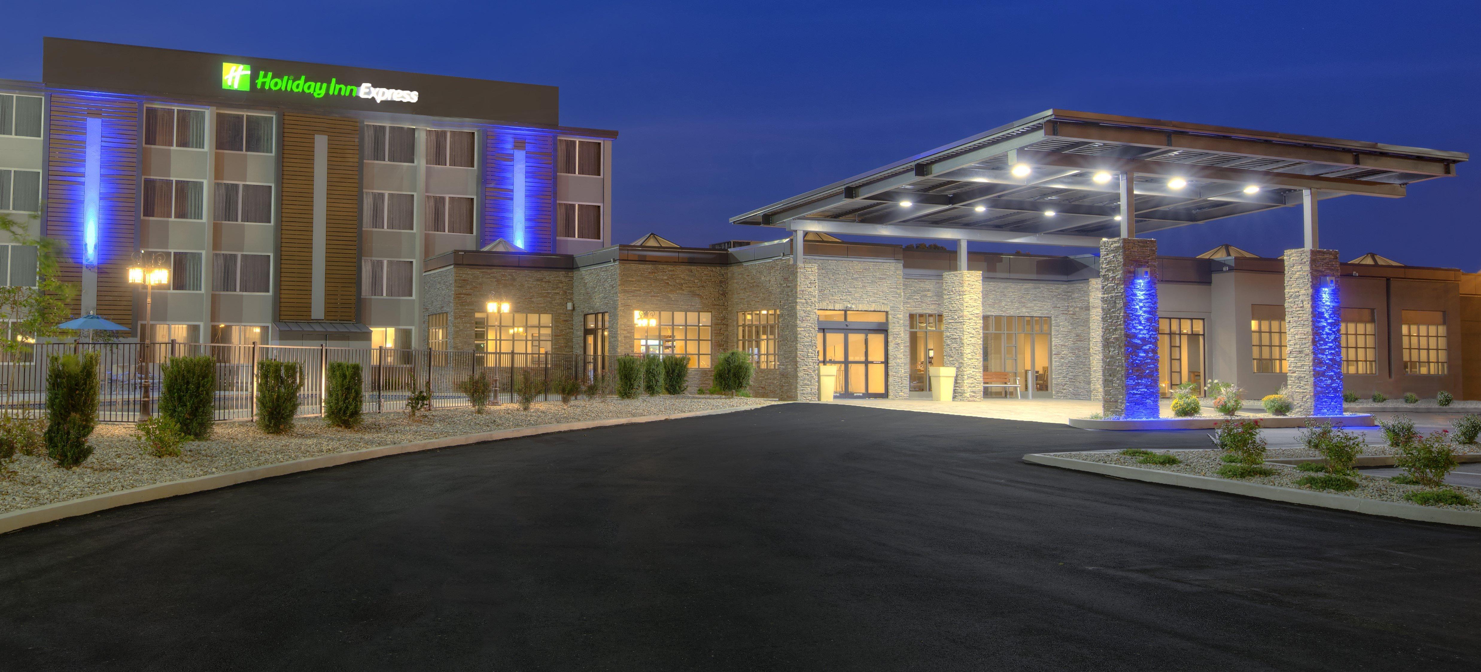 Hotel Express Airport Expo Center By Ihg Louisville