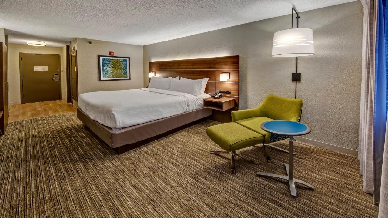 Hotel Express Airport Expo Center By Ihg