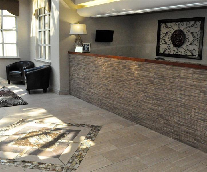 Express Airport Expo Center By Ihg Hotel
