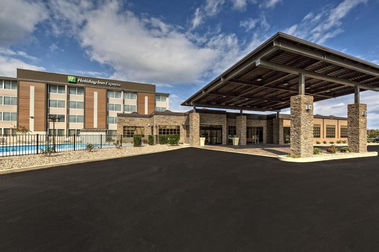 Express Airport Expo Center By Ihg Hotel Louisville